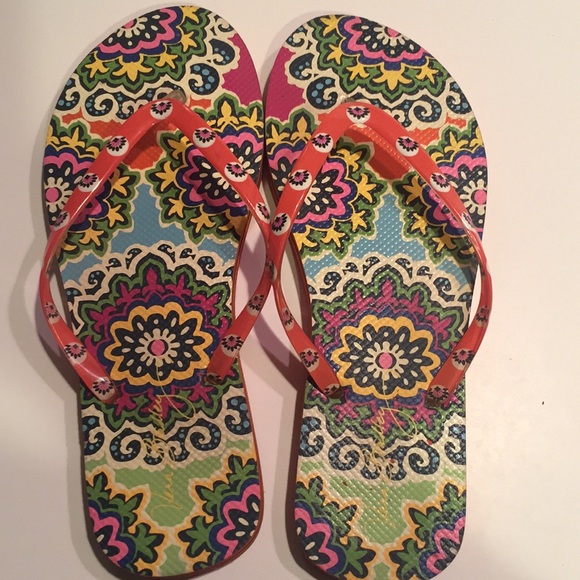 Vera Bradley floral print flip flops. - Picture 1 of 3